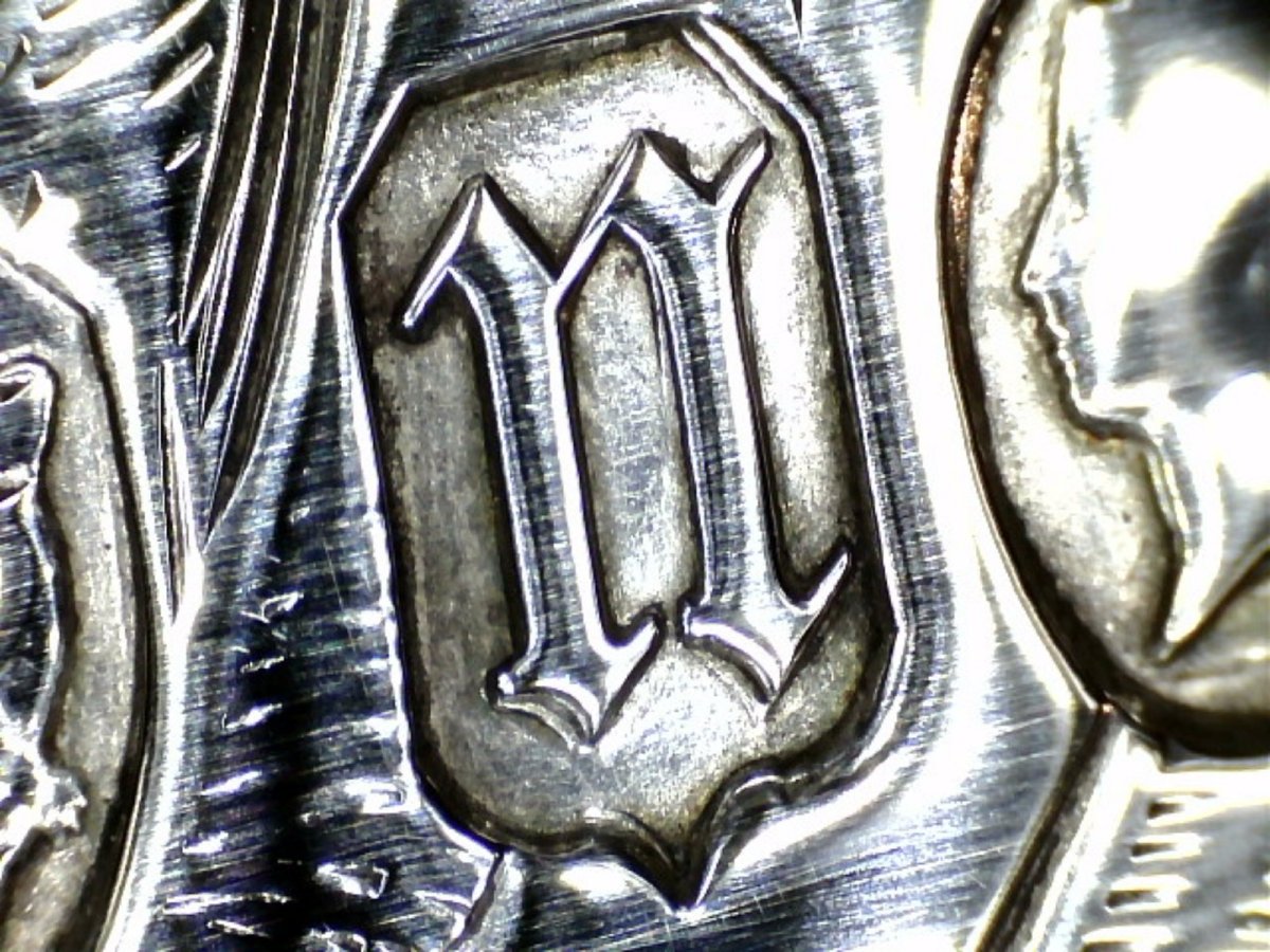 Verseuse avec couvercle en argent Reine Victoria, Samuel Smily Goldsmiths, Londres, 1868-photo-4