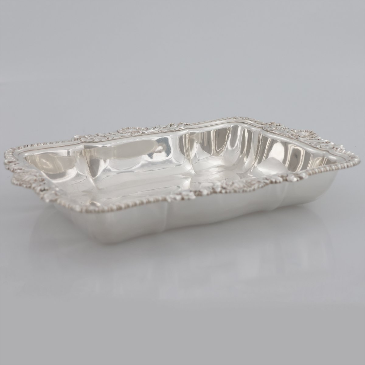 Légumier en argent sterling George IV, avec couvercle et poignée, Paul Storr, Londres, 1821-photo-3