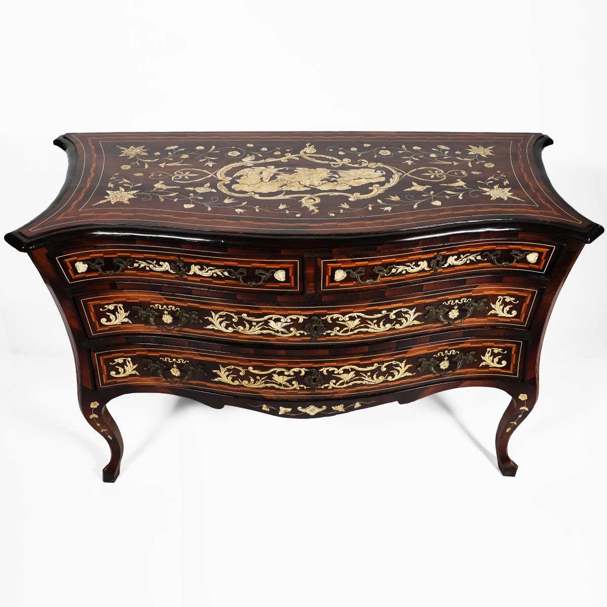 A Central Italian Walnut Wood Chest Of Drawers Inlaid With Various Woods; Mid-18th Century-photo-4