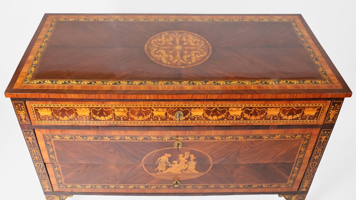 Commode plaquée et finement marquetée en divers bois, Lombardie, fin XVIIIᵉ siècle-photo-4