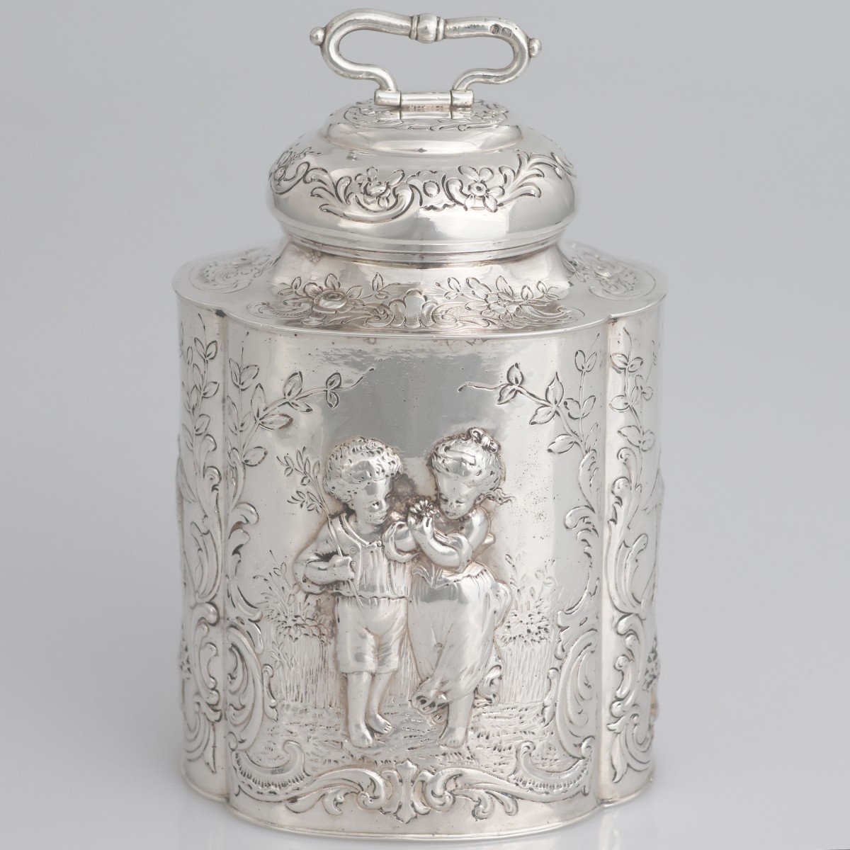 A German Silver Tea Caddy, George Roth & Co., English Import Hallmarks, Hanau, Late XIX Century