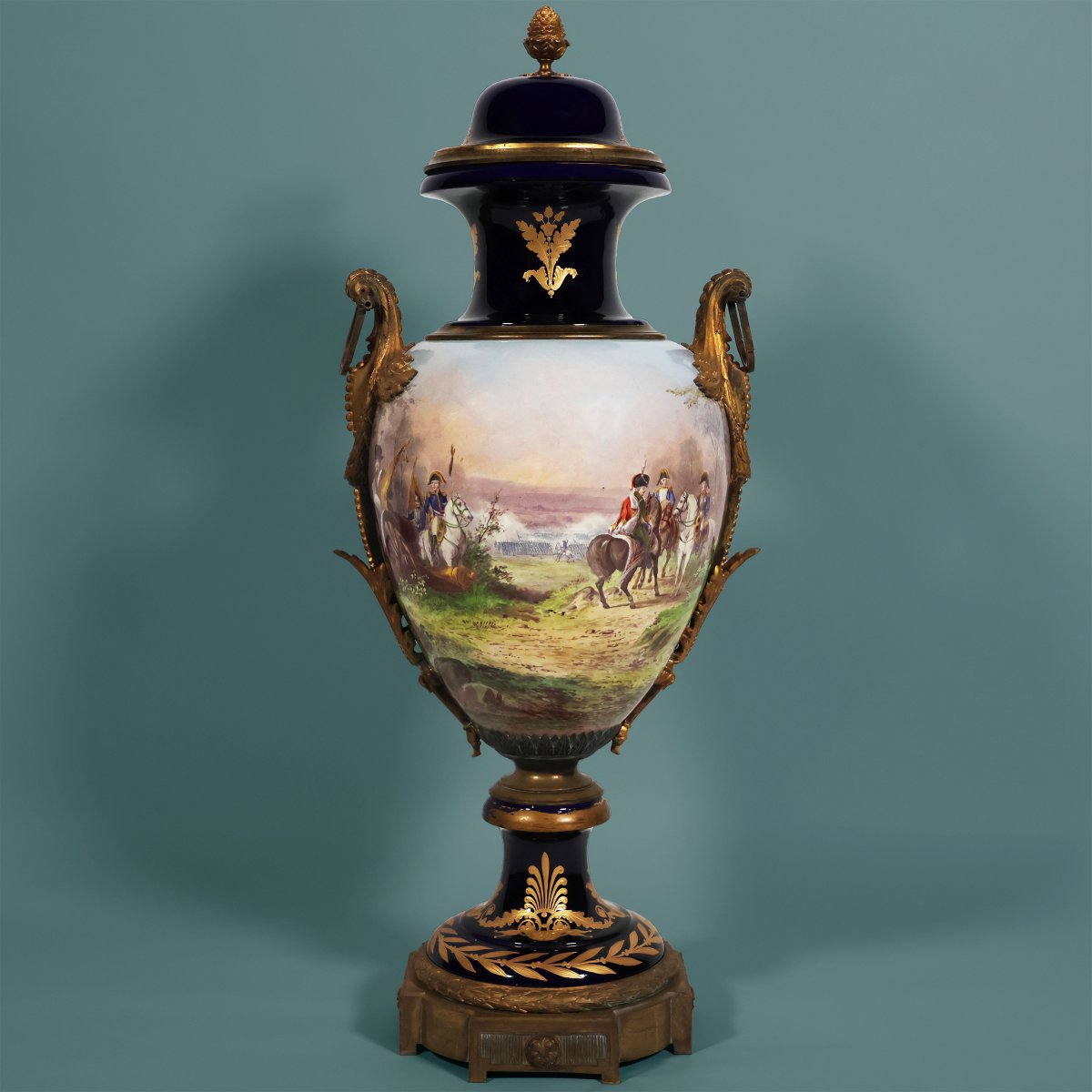 Grand vase français de Napoléon, signé H. Desprez, Sèvres, fin du XIXᵉ siècle-photo-3