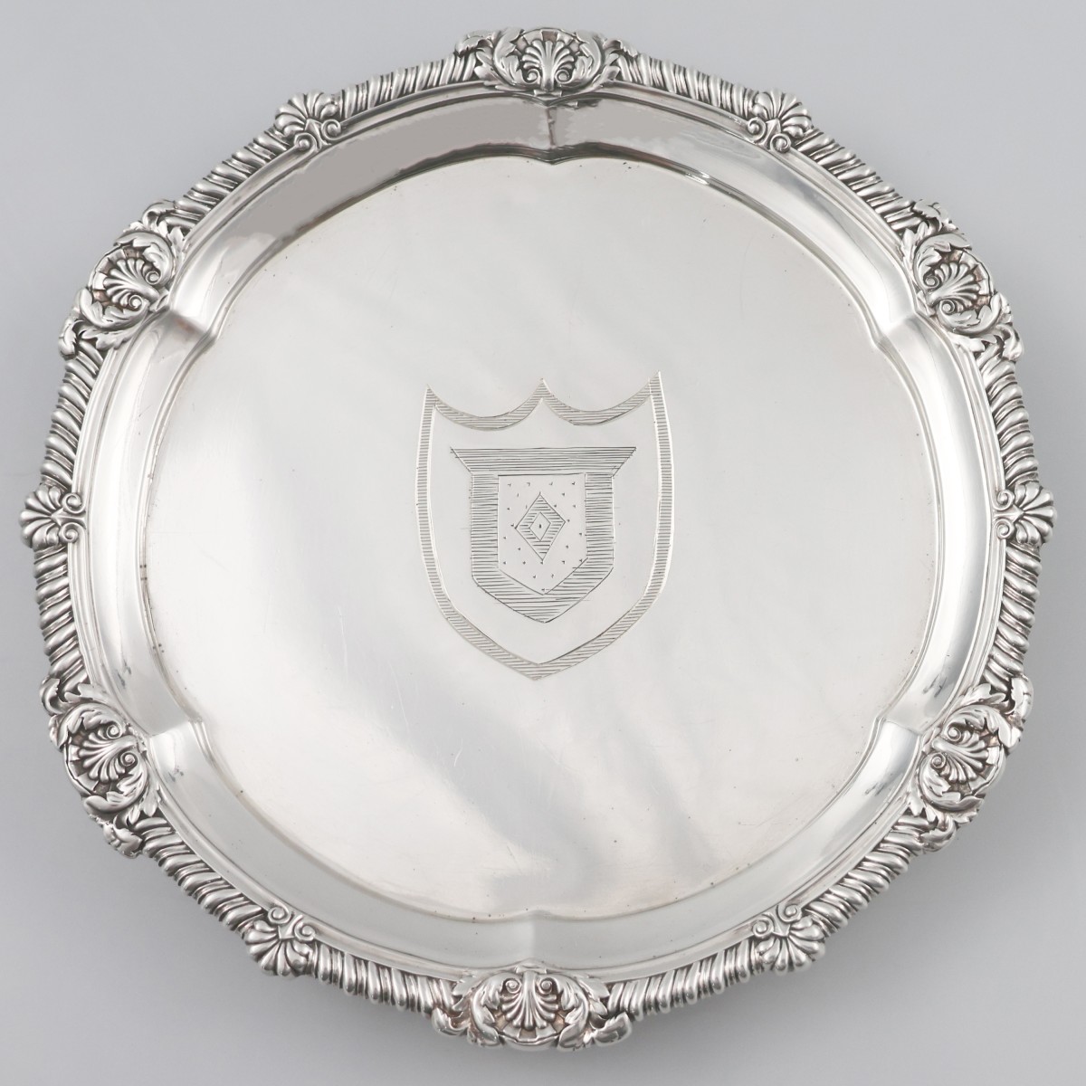 Salver en argent sterling, période George IV, Paul Storr, Londres, 1825
