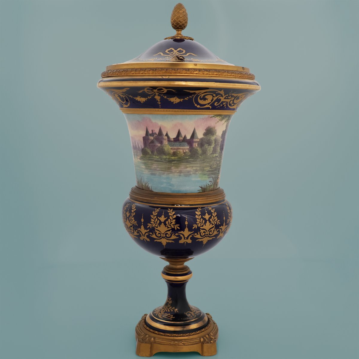 A French Urn-shaped Vase. Signed Gilly. Late 19th Century-photo-3