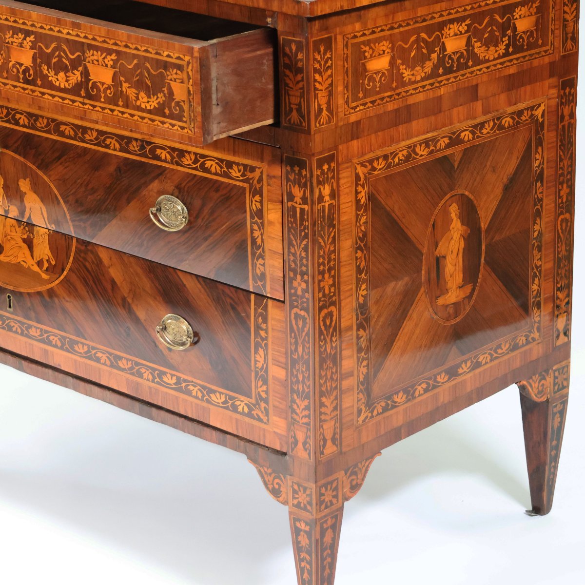 A North Italian Chest Of Drawers Veneered In Rosewood, Lombardy, Late 18th Century-photo-4