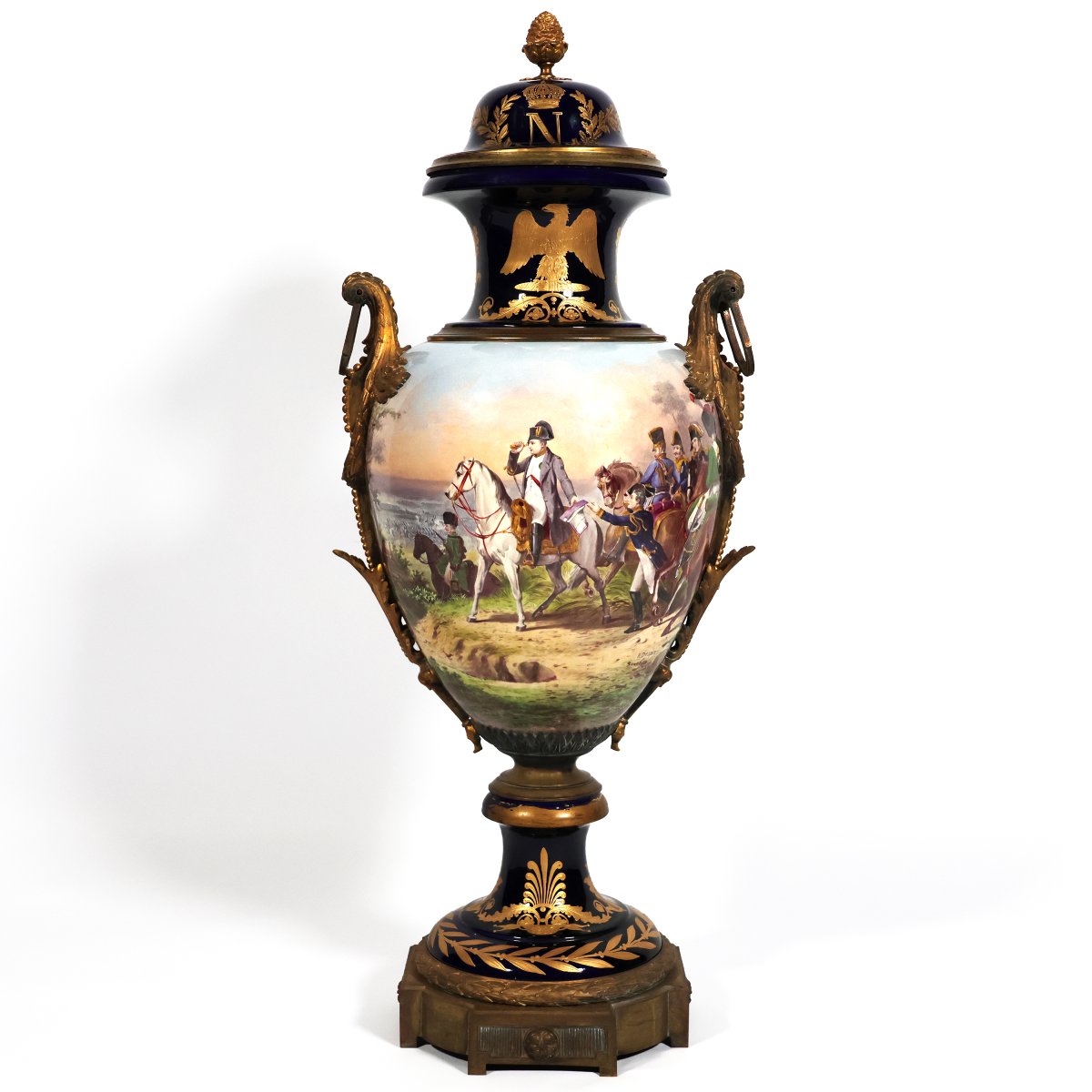 A French Large Napoleon Vase. Signed H. Desprez, Sèvres. Late 19th Century-photo-2