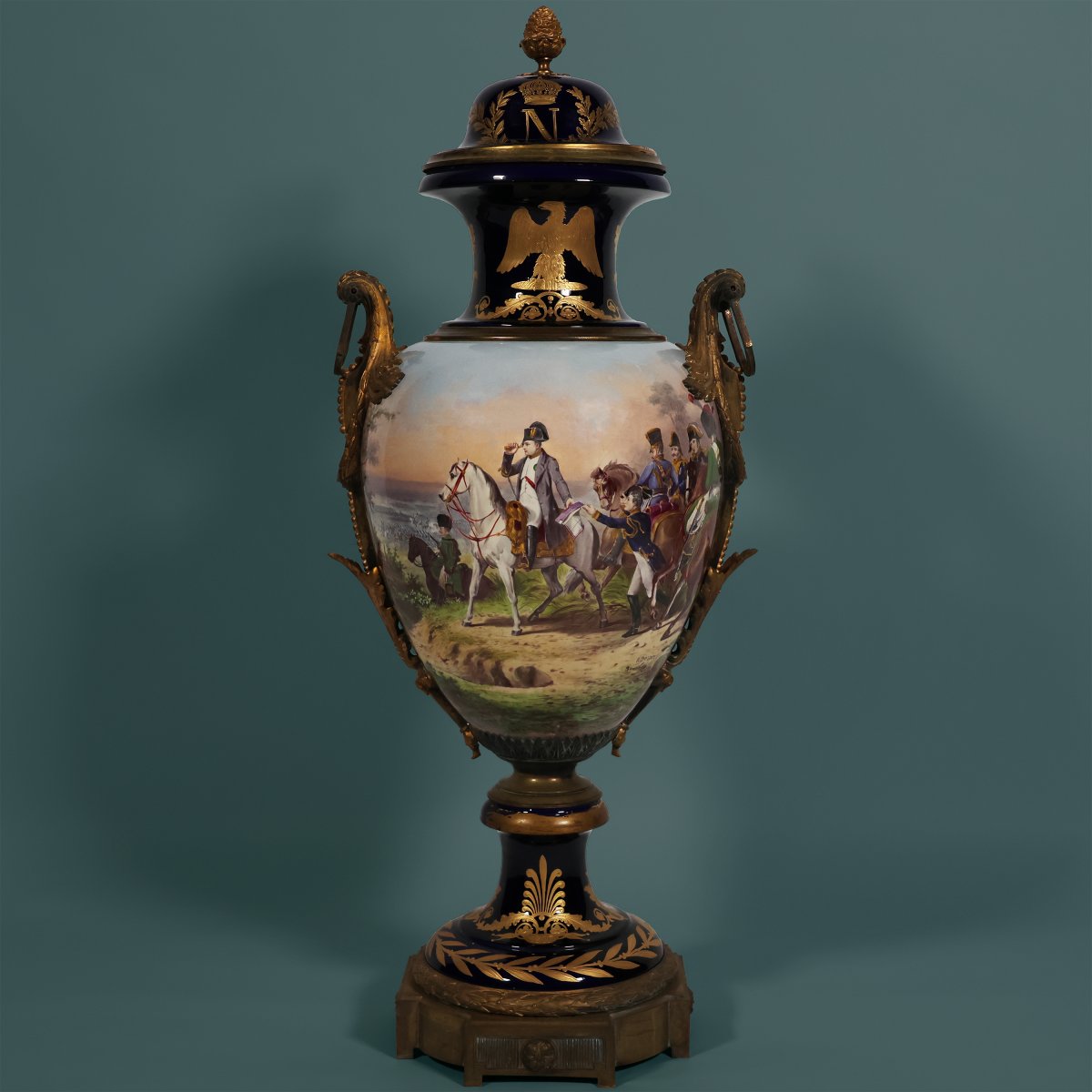 A French Large Napoleon Vase. Signed H. Desprez, Sèvres. Late 19th Century-photo-1