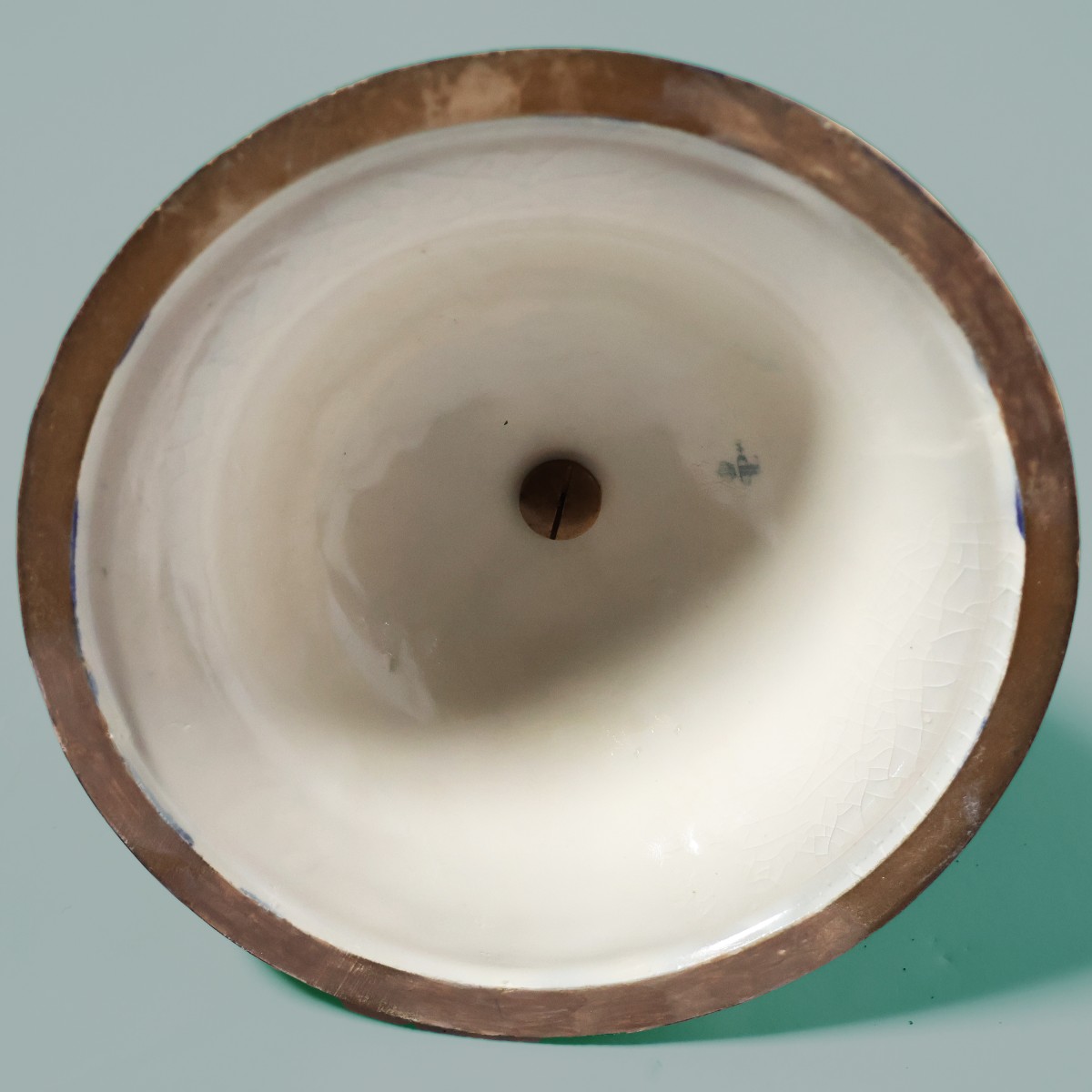 Vase français dans le style de Sèvres. Peintures signées Poitevin. Fin du XIXᵉ siècle-photo-1