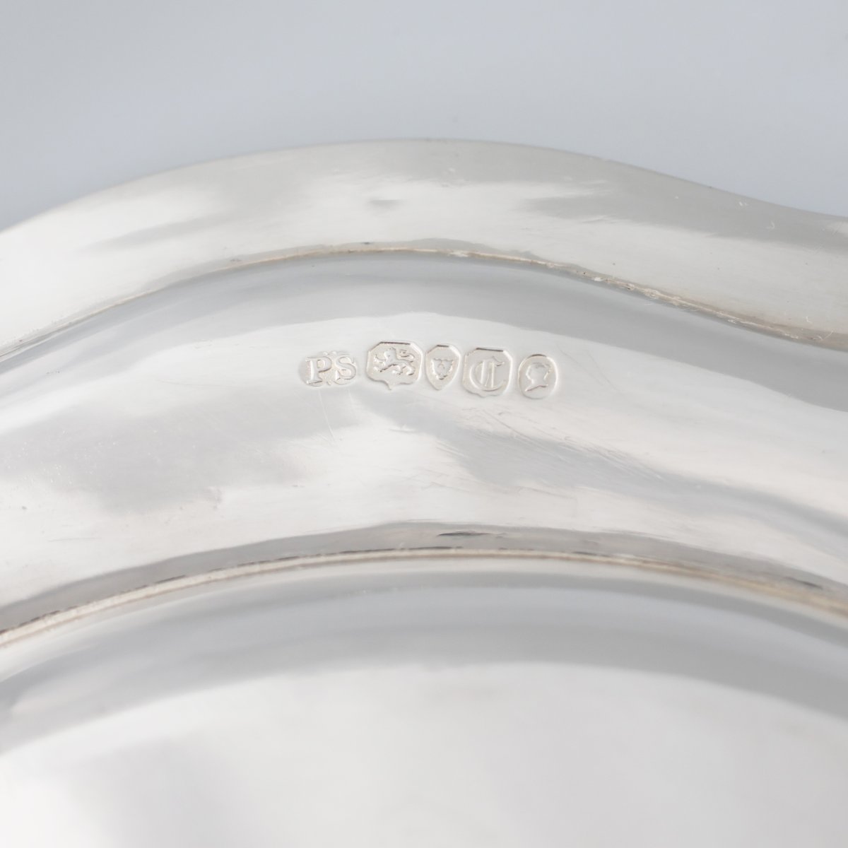 A Victorian Pair Of Sterling Silver Plates, Paul Storr, London, 1838-photo-4