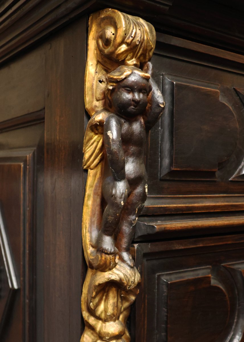 A North Italian Walnut Wood Chest Of Drawers Duchy Of Mantua, 17th Century-photo-2