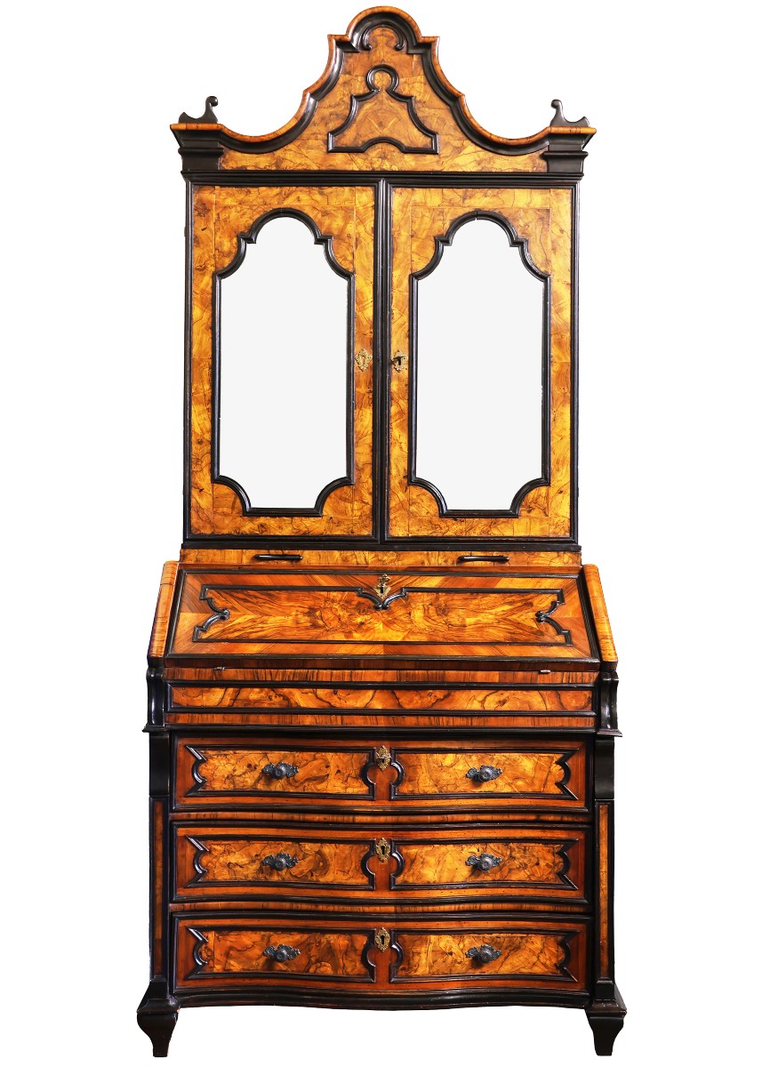 An Italian Veneered In Walnut Wood And Burl Bureau Cabinet. Lombardy, 18th Century