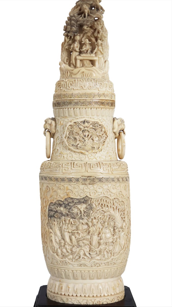 Paire de vases en ivoire sculpté et ciselé, Chine, dynastie Qing, début du XXᵉ siècle-photo-3