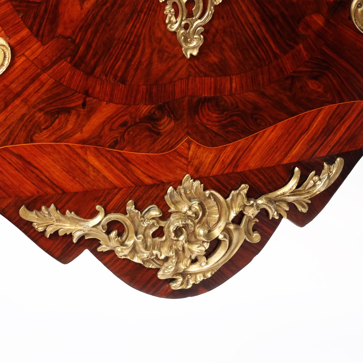 Commode plaquée en bois de violette, estampillée Christophe Wolff, Paris milieu du XVIIIe sièc.-photo-2