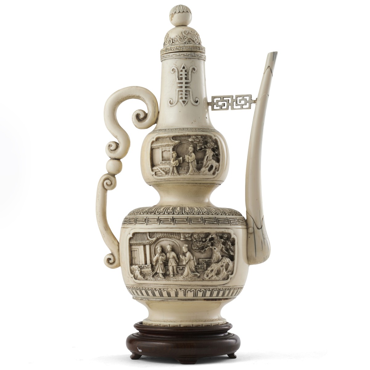 Théière avec couvercle en ivoire sculpté et ciselé, Chine, dynastie Qing, début du XXᵉ siècle