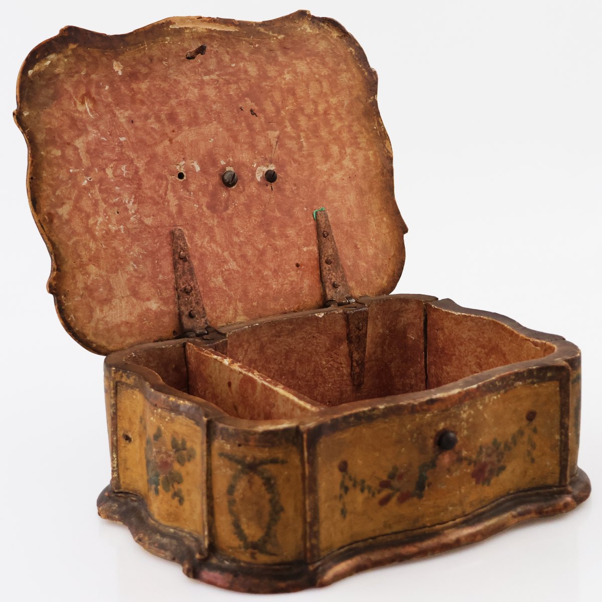 An Italian Lacquered Wood Pin Cushion Box With Polychrome Floral Decoration. Venice, 18th Cent.-photo-2