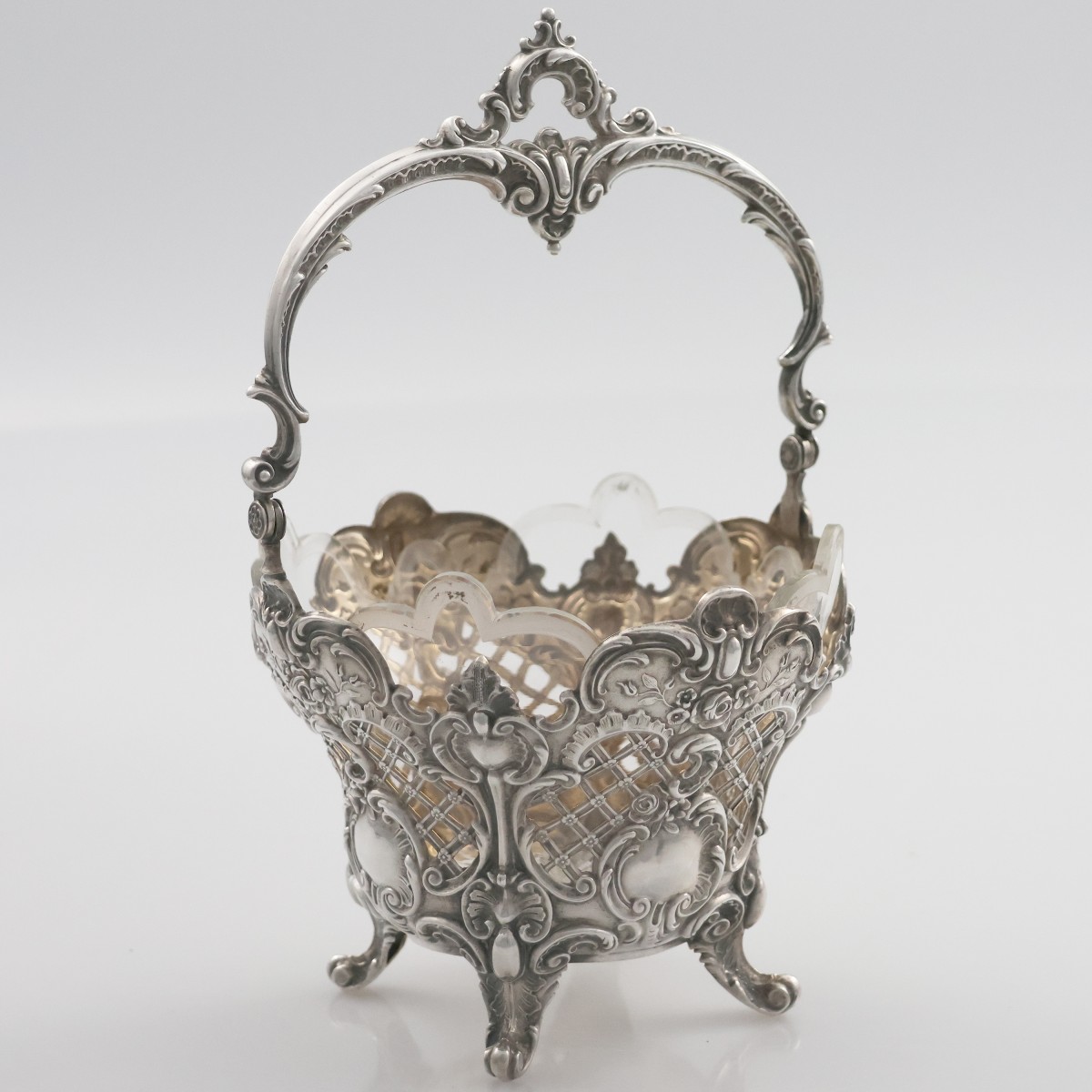 Corbeille en argent repoussé et ciselé, Bruckmann & Söhne, Allemagne, XIXᵉ siècle