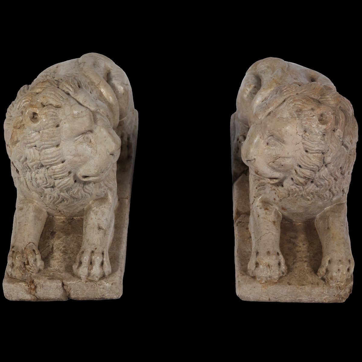 A Pair Yellow Marble Of Verona Recumbent Lions, North Italy, 16th-17th Century-photo-4