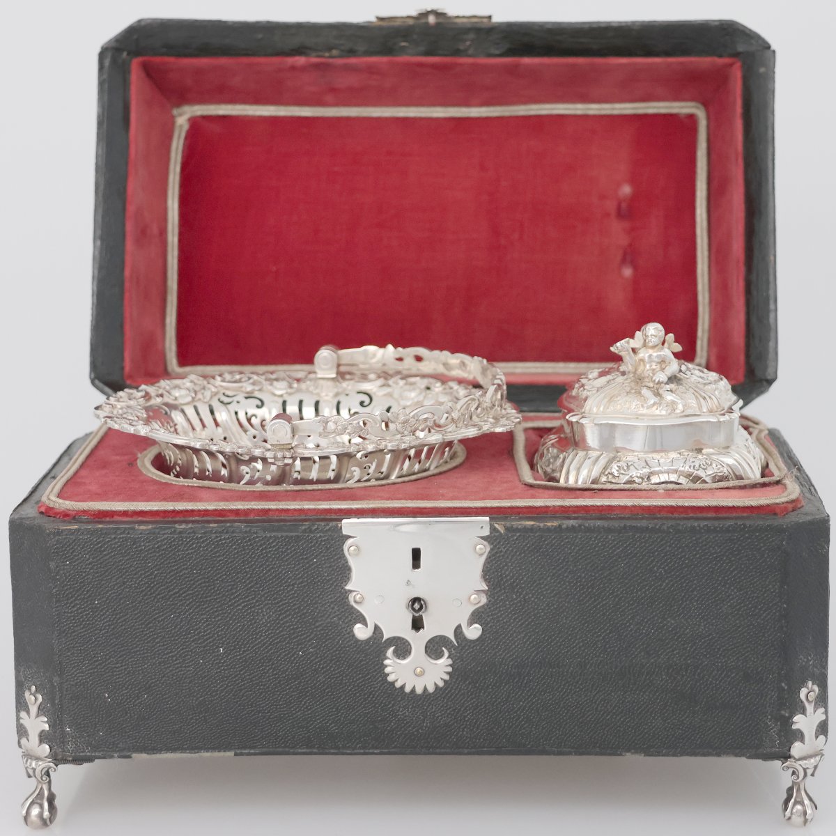 A Sterling Silver Mounted George II Shagreen Tea Caddy, London, 1754-photo-2