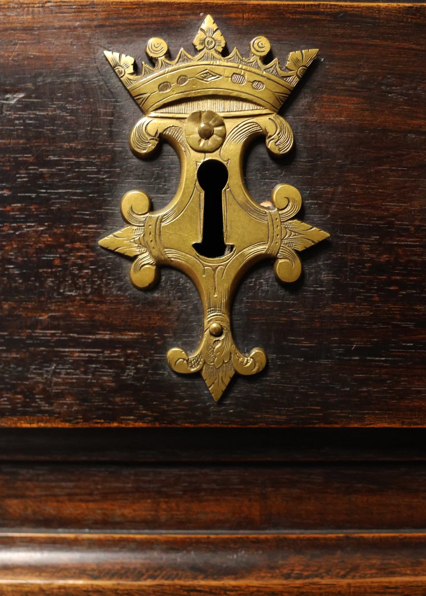 A North Italian Walnut Wood Chest Of Drawers Duchy Of Mantua, 17th Century-photo-3