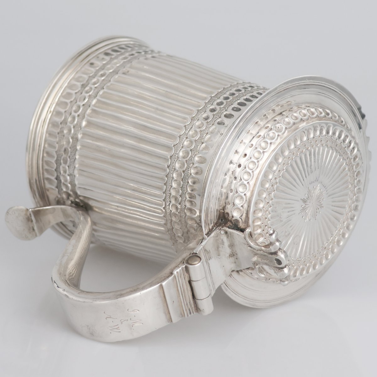 A Charles II Sterling Silver Tankard, John Ruslen, London, 1680-photo-4