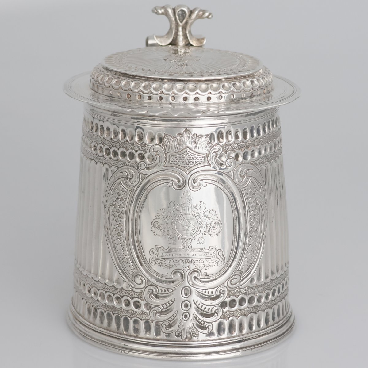 A Charles II Sterling Silver Tankard, John Ruslen, London, 1680-photo-2