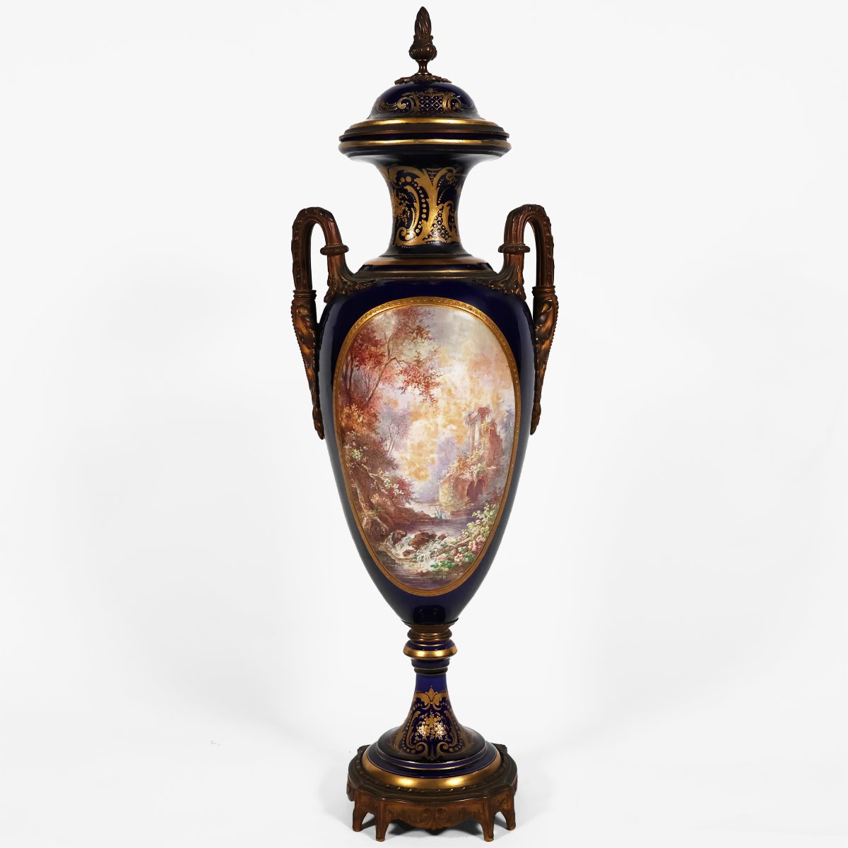 A French Vase In The Sèvres Style, Gilt-bronze Mounted. Signed Poitevin. Late 19th Century-photo-3