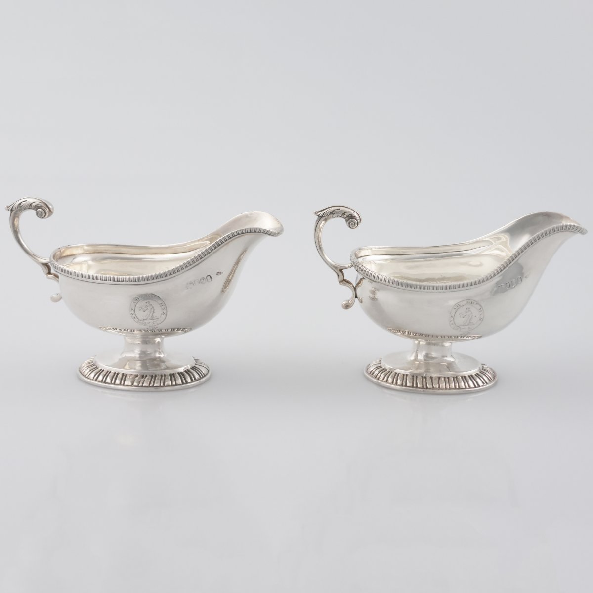 Paire de saucières en argent sterling George III, William Frisbee, Londres, 1810-photo-2