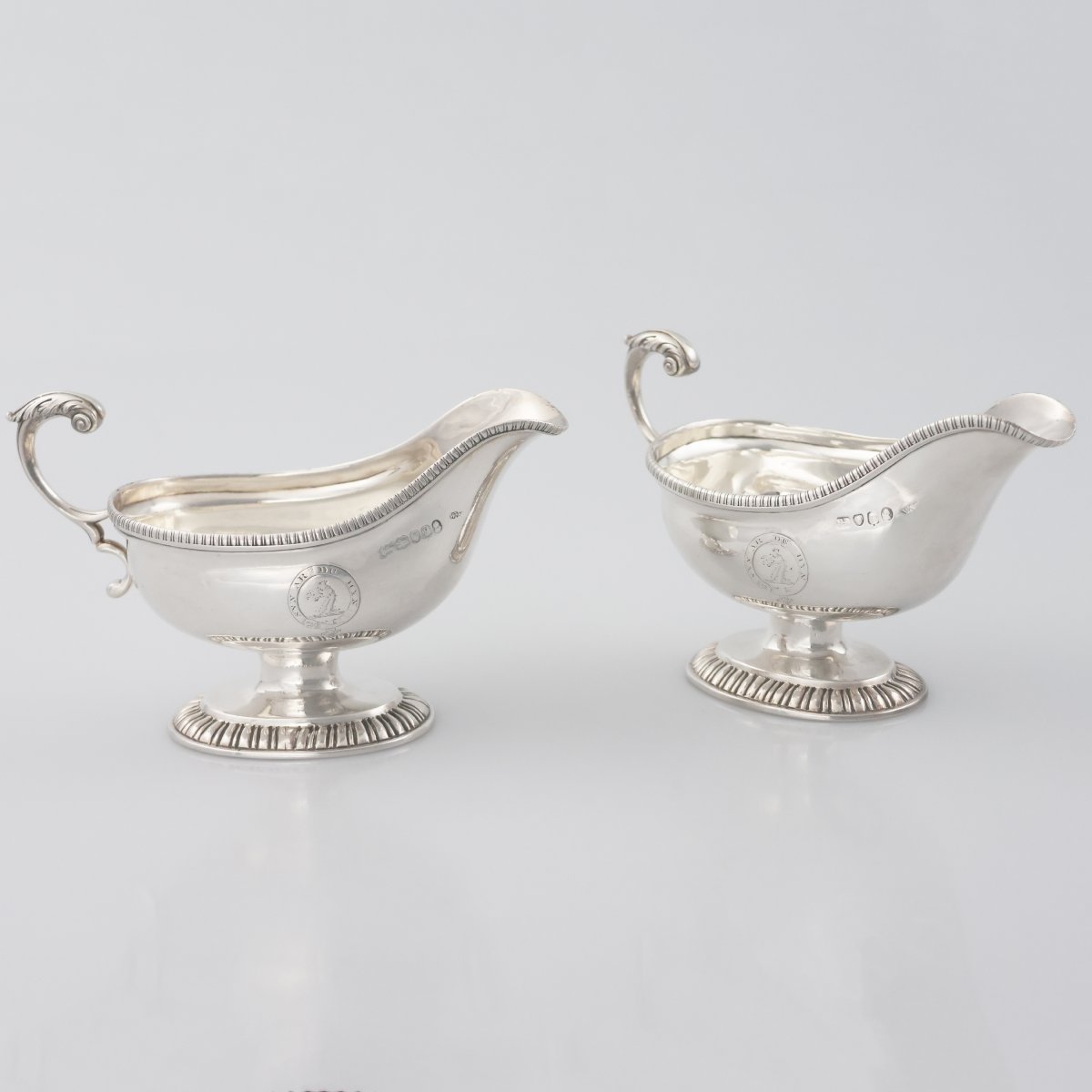 Paire de saucières en argent sterling George III, William Frisbee, Londres, 1810