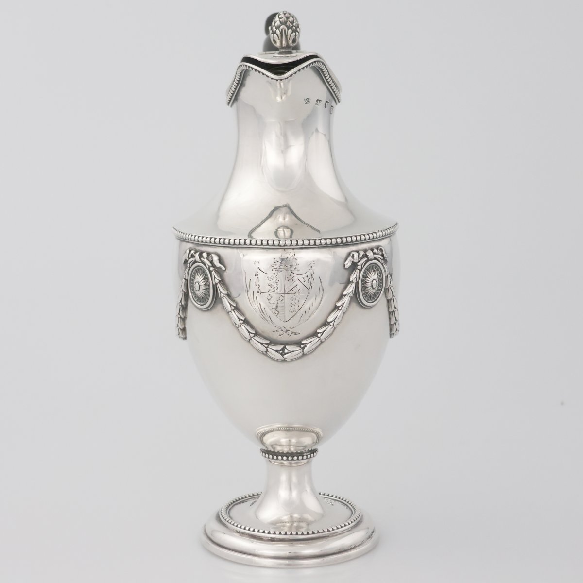 Chocolatière en argent sterling George II, Sebastian & James Crespell, Londres, 1774-photo-3