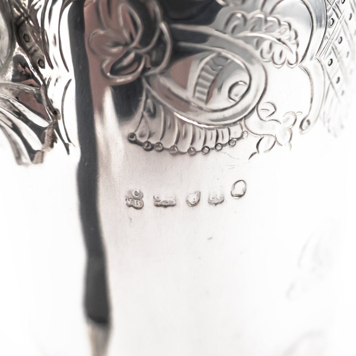 A George III Sterling Silver Coffee Pot, Joseph Craddock & William Ker Reid, London, 1816-photo-1