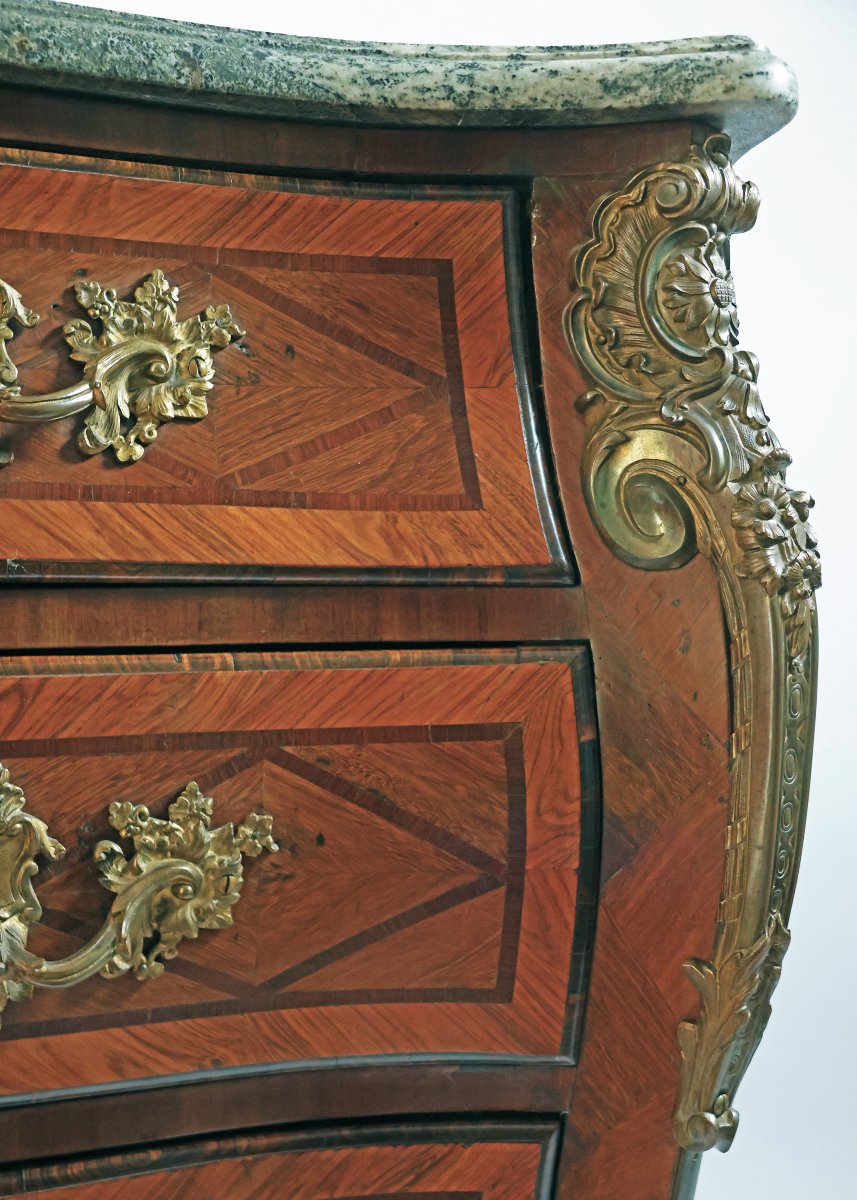 Commode Louis XV, marqueterie de bois variés, France, milieu du XVIIIe siècle-photo-2