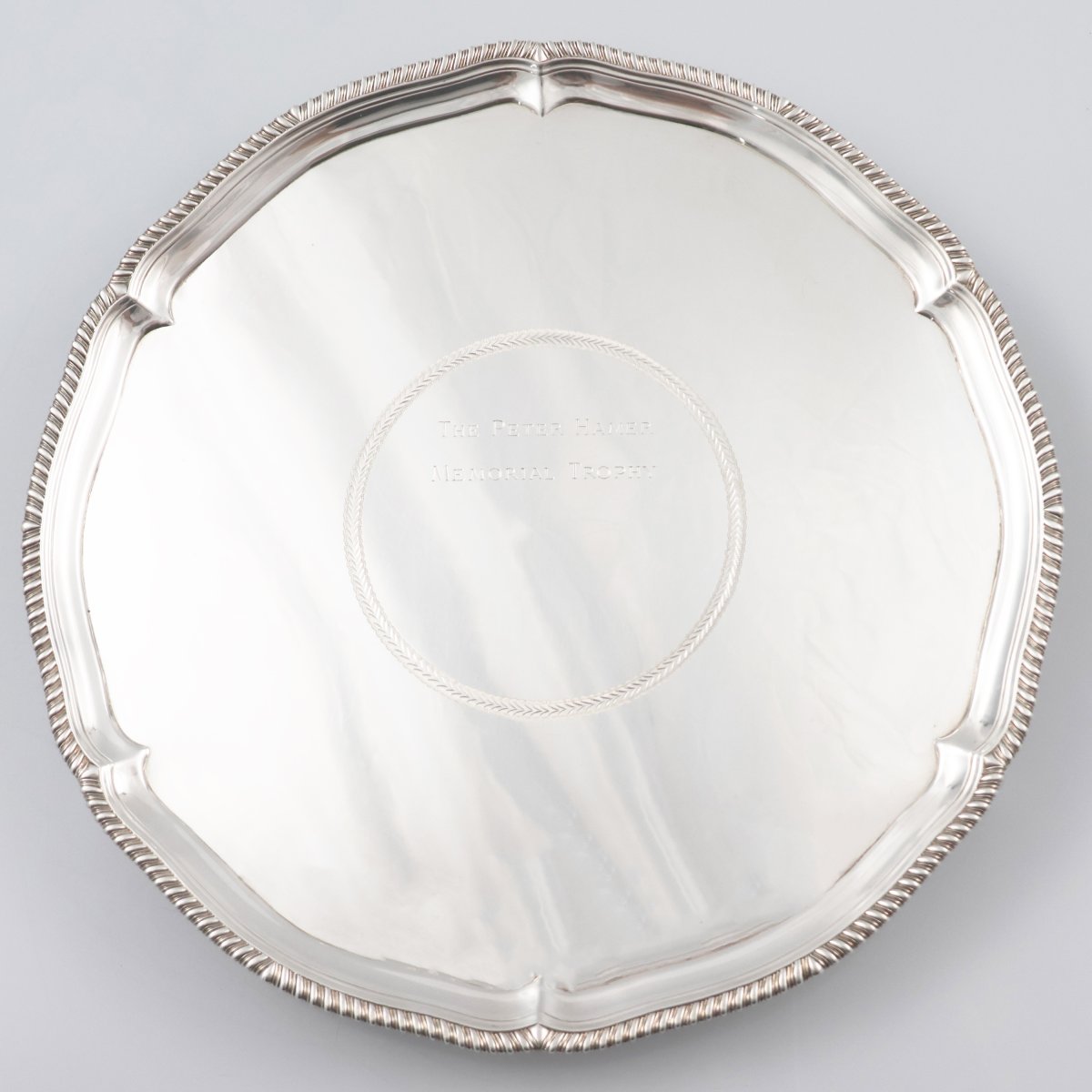 Salver en argent sterling George III, John Parker & Edward Wakelin, Londres, 1775