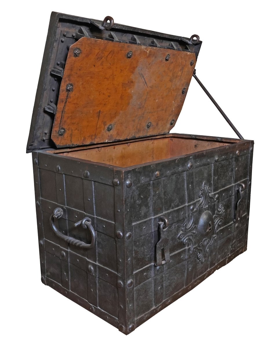 An Iron And Embossed Sheet Metal Strongbox, Late 17th Early 18th Century-photo-2