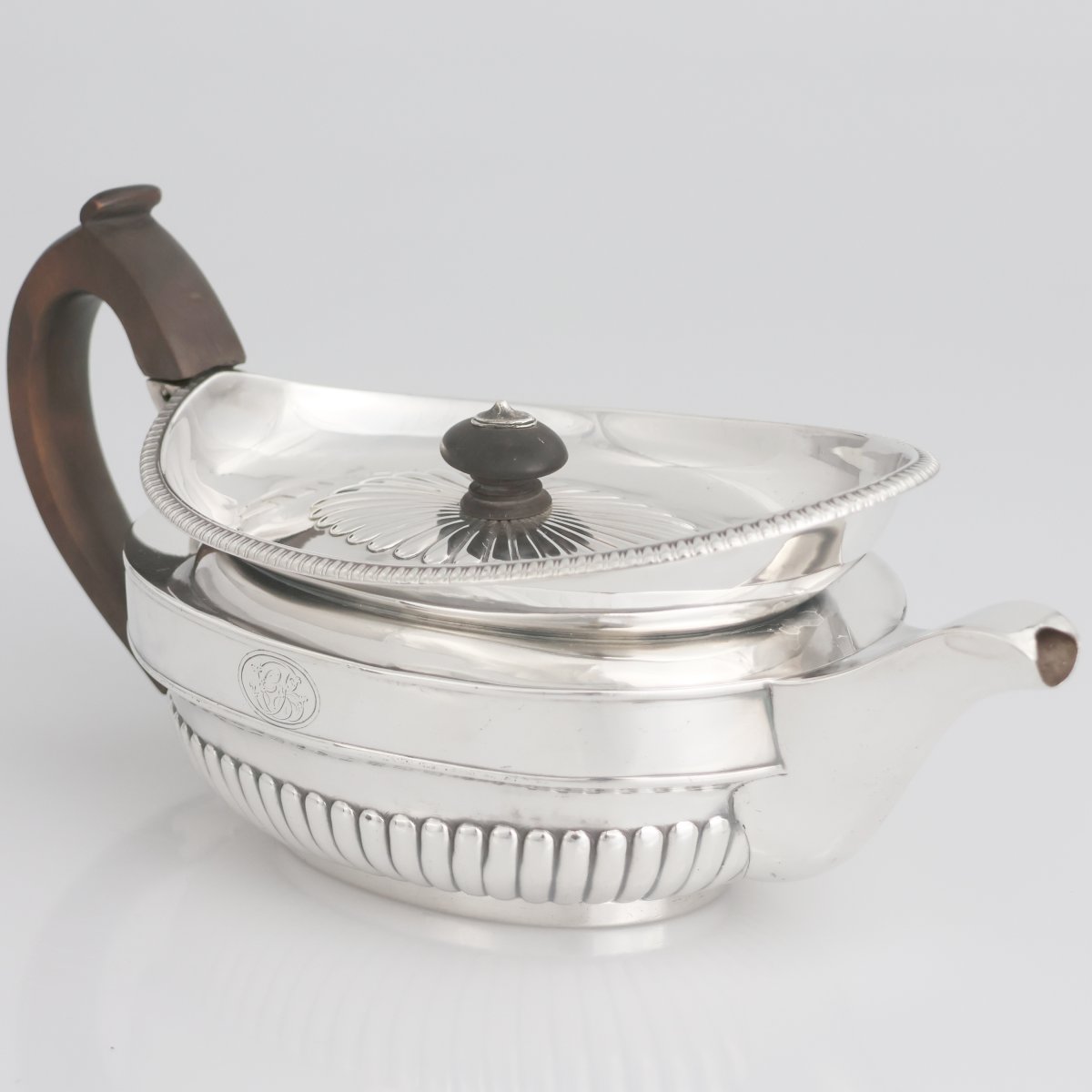 Théière en argent sterling George III, Paul Storr, Londres, 1810-photo-2