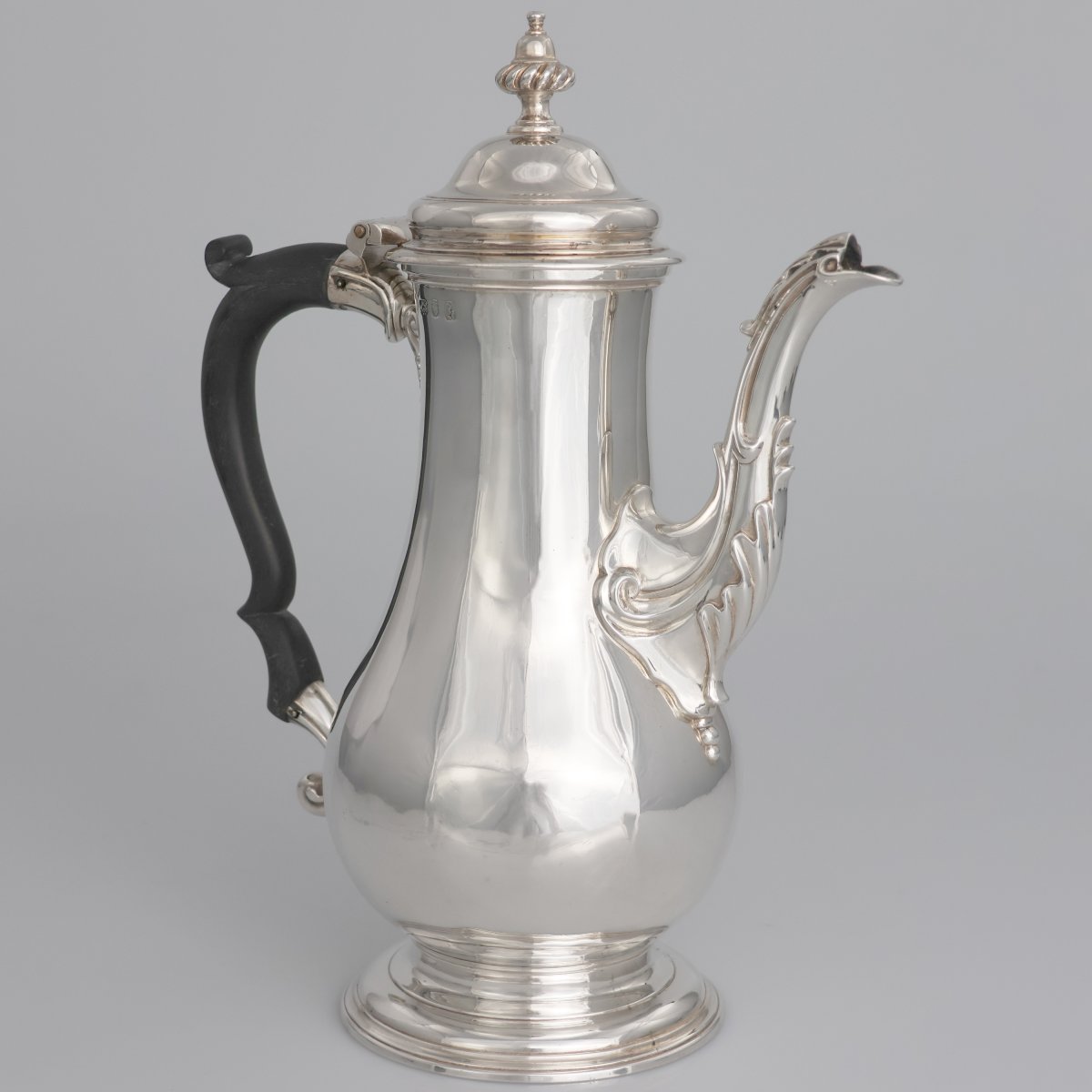 A George III Sterling Silver Coffee Pot, London, 1765?-photo-3