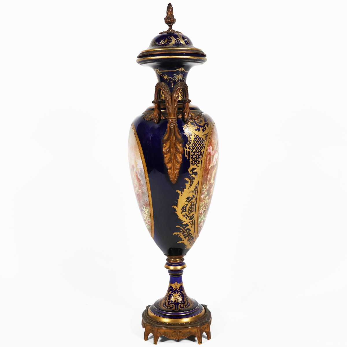 A French Vase In The Sèvres Style, Gilt-bronze Mounted. Signed Poitevin. Late 19th Century-photo-2