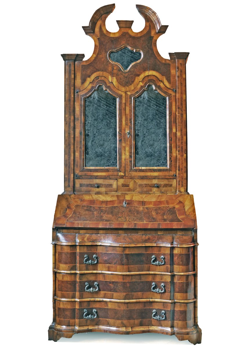 Petit trumeau plaqué de bois et de ronce de noyer, Veneto, XVIIIe siècle