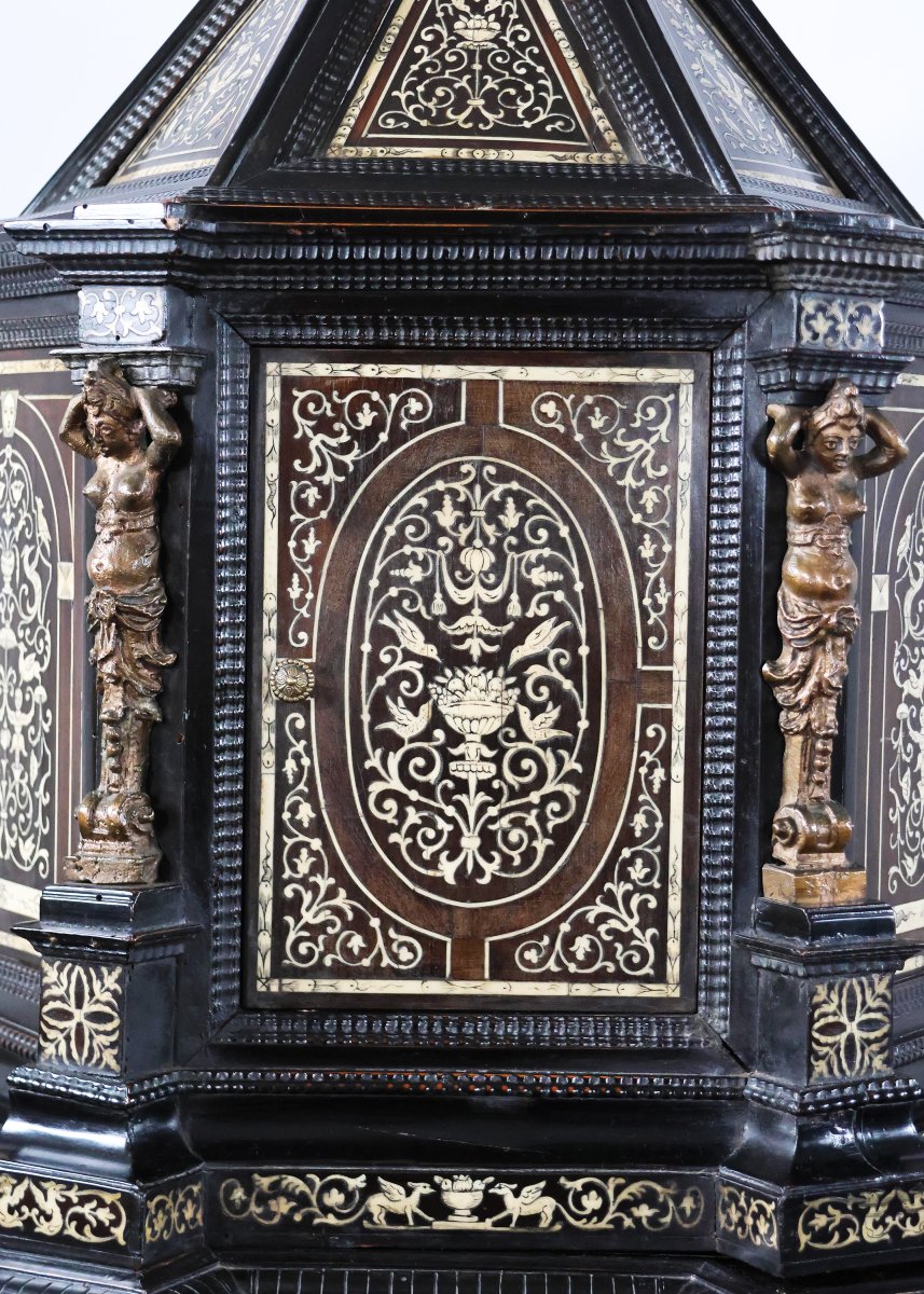 Ciboire de forme hexagonale, marqueterie d’ivoire et bronzes dorés. Italie, XIXe siècle-photo-4