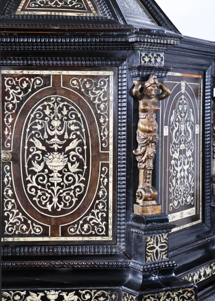 Ciboire de forme hexagonale, marqueterie d’ivoire et bronzes dorés. Italie, XIXe siècle-photo-1