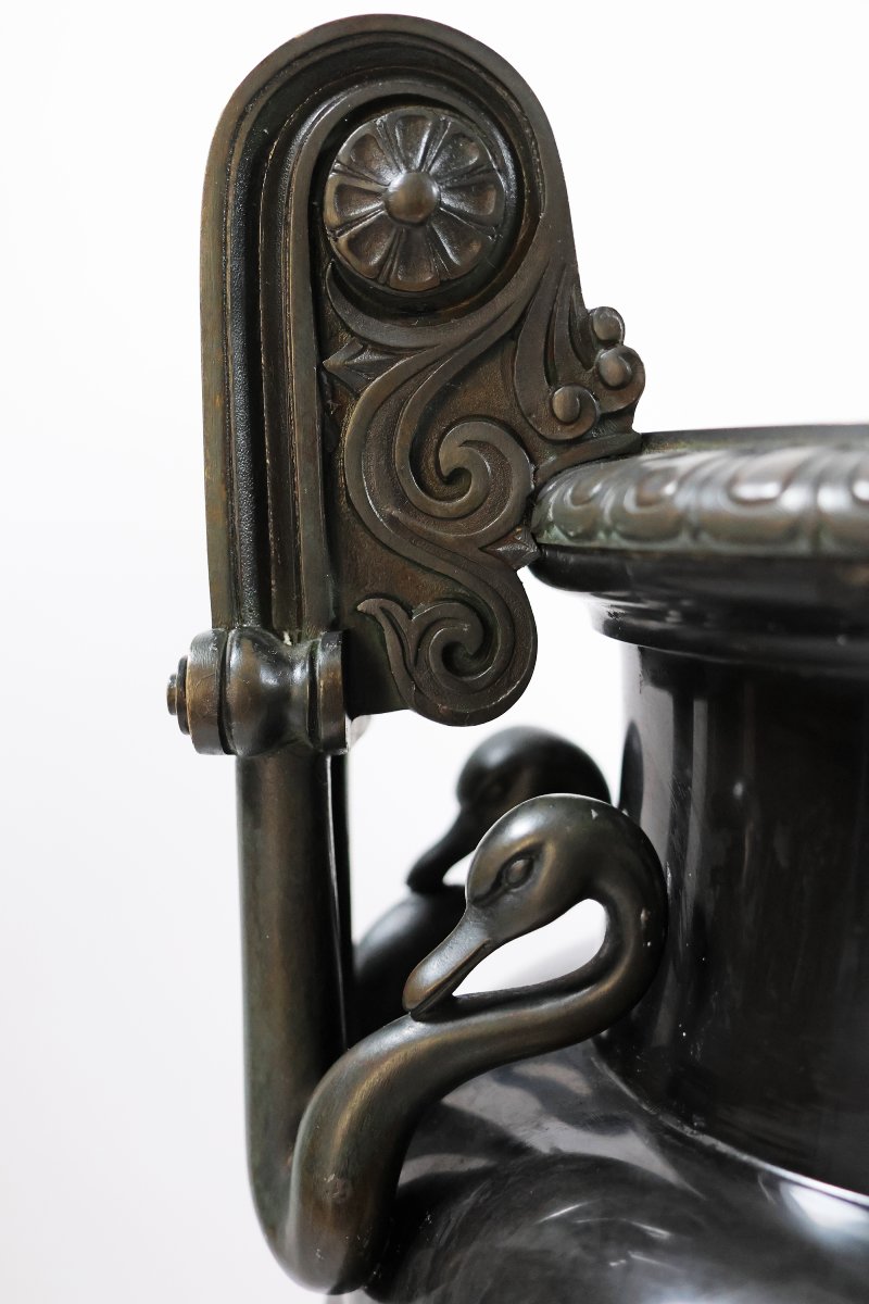 Hippolyte Heizler; A Pair Of Noir De Namur Marble Urns With Patinated Bronze Mounts, Circa 1865-photo-2