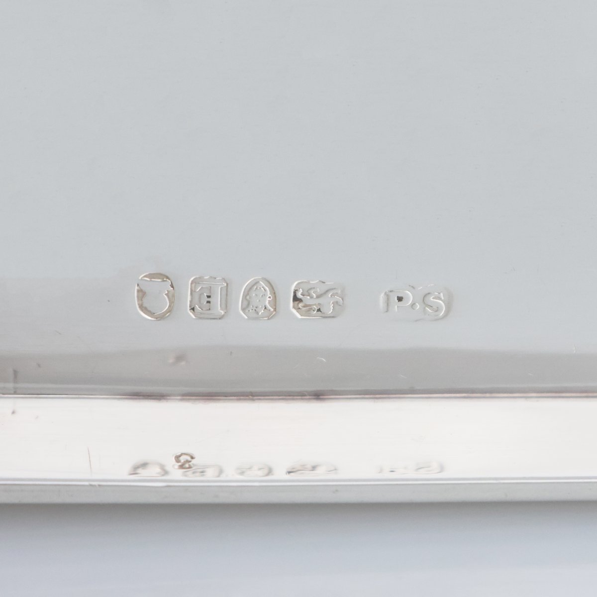 A Pair Of George III Sterling Silver Entrée Dishes And Covers, Paul Storr, London, 1800-photo-4