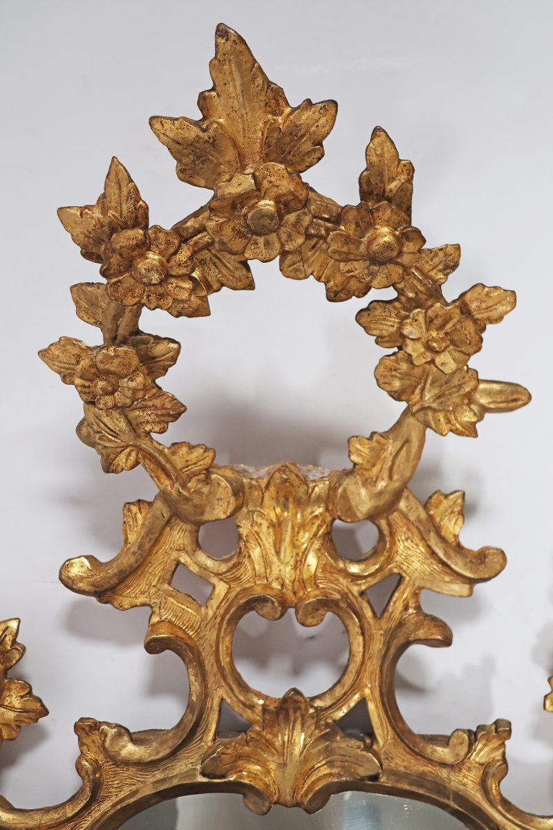 Paire de miroirs en bois sculpté et doré. Veneto, XVIIIe siècle-photo-4