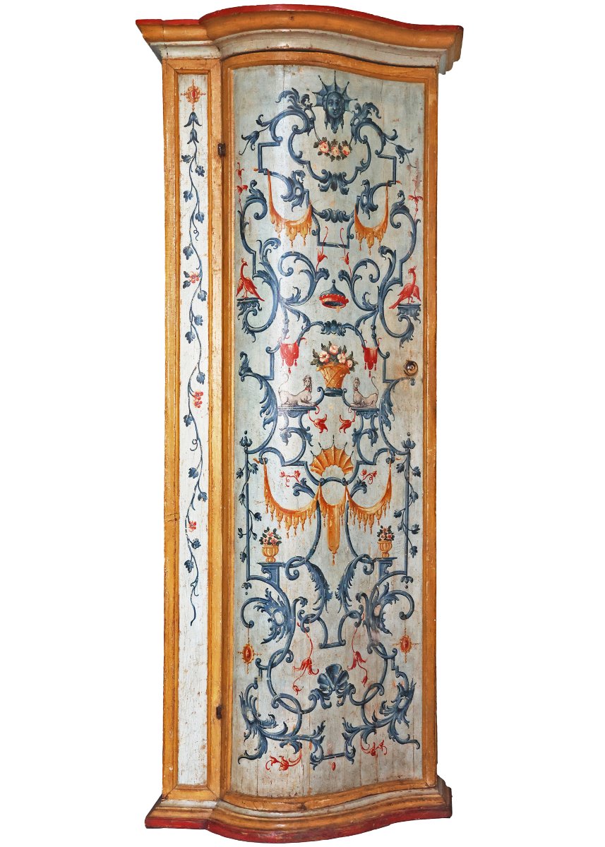 A North Italian Pair Of Carved And Lacquered Wood Cabinets, Venice, Mid-18th Century-photo-3