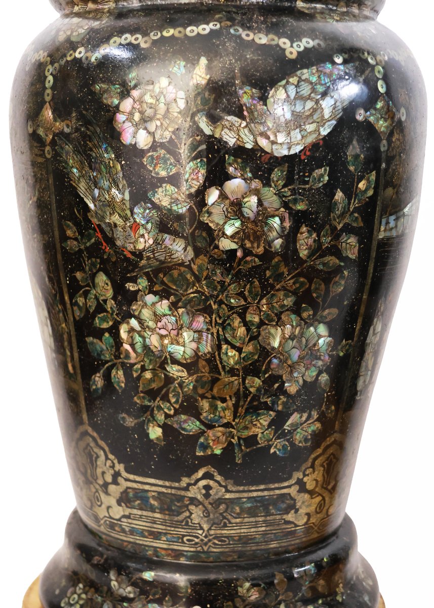 Paire de vases en porcelaine à incrustations de nacre, Chine, dynastie Qing, fin du XIXe siècle-photo-6