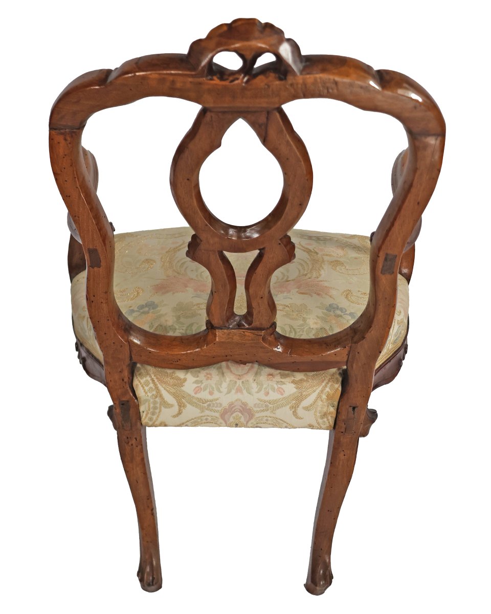 Quatre fauteuils en bois de noyer sculpté. Venise, XVIIIe siècle-photo-3
