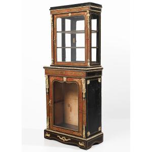 Vitrine à deux corps en bois ébénisé, décor à la manière de Boulle, France, XIXᵉ siècle