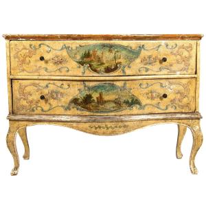 Commode en bois laqué et peint en polychromie à décor de paysages, Marches, XVIIIe siècle