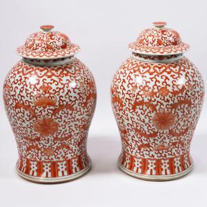 A Pair Of Porcelain Vases With Red Decoration, China, Qing Dynasty, 1644-1911, 19th Century