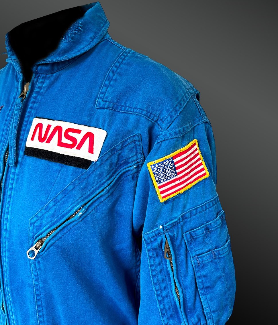 Nasa Astronaut Suit That Belonged To American Astronaut James F. Buchli-photo-1
