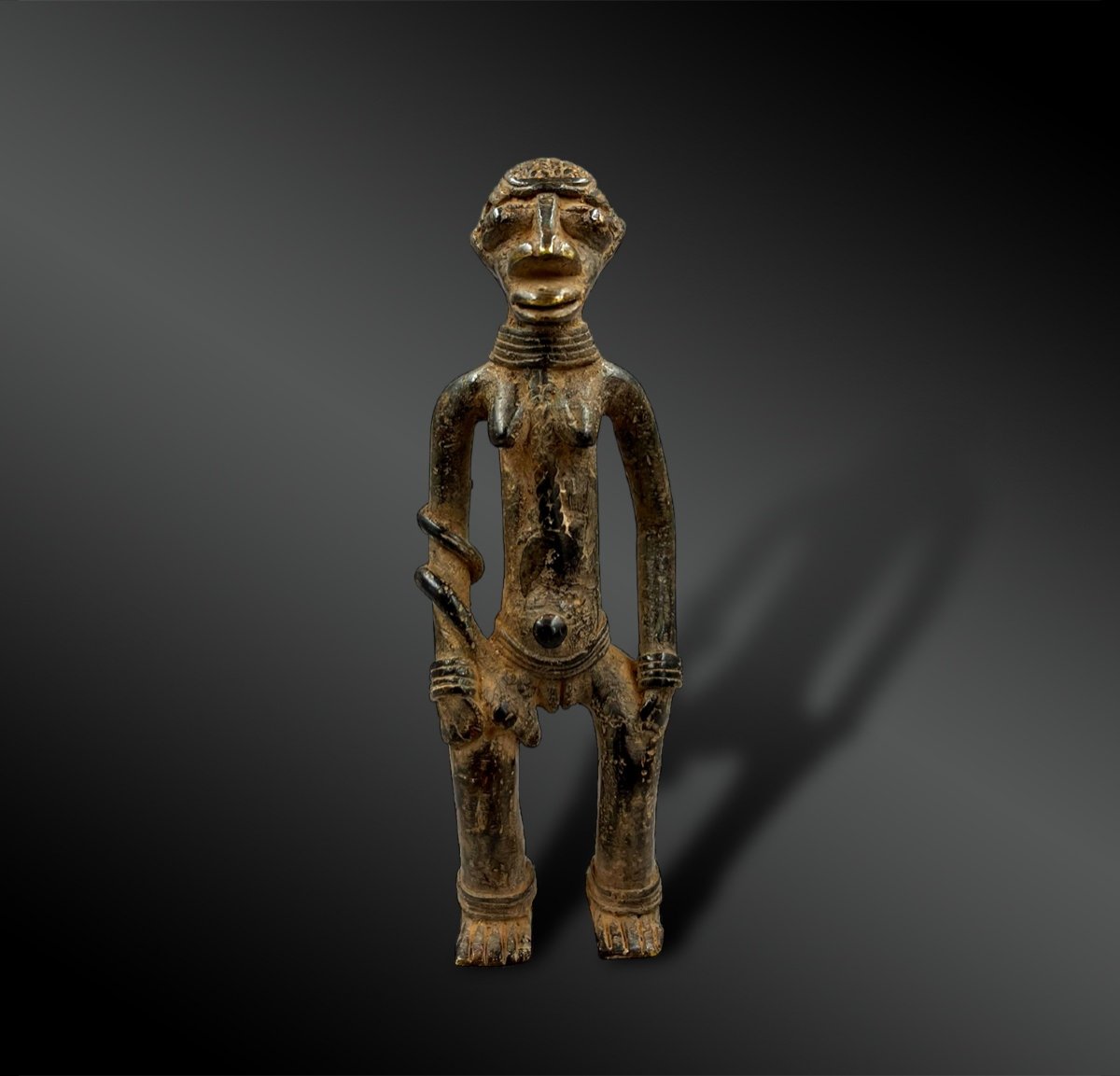 Female Statuette - West Africa - First Half Of The 20th Century -photo-2
